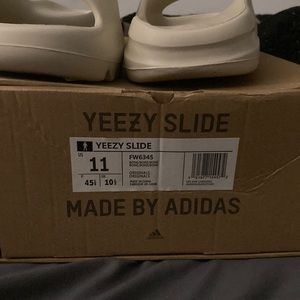 Yeezy slide bone/beige